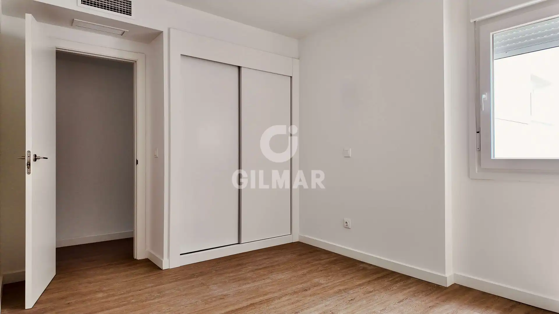 Bedroom of Flat for sale in Fuengirola  with Heating, Private garden and Storage room