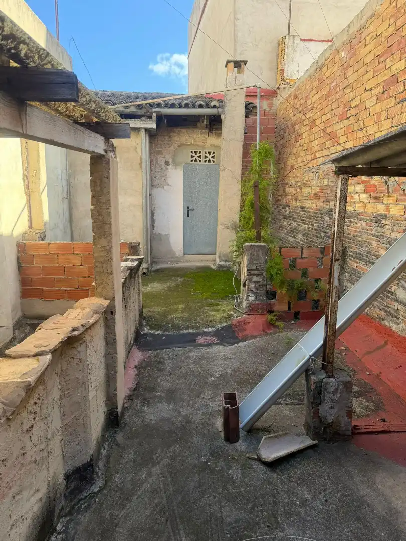 Casa adosada en venta en Carrer de la Conquesta, 18, Algemesí