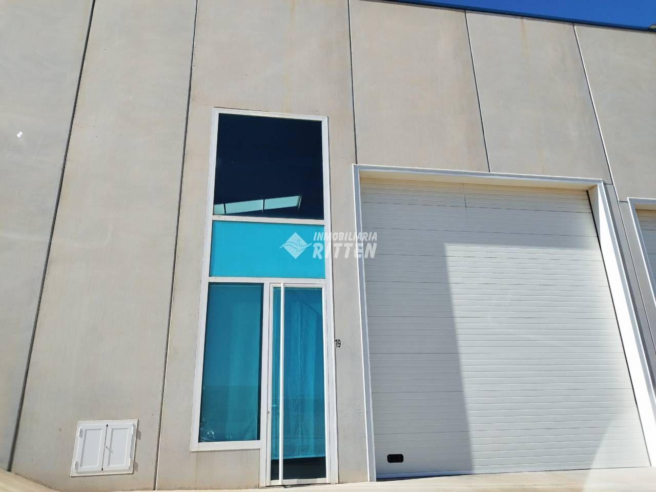 Vista exterior de Nau industrial de lloguer en Cartagena