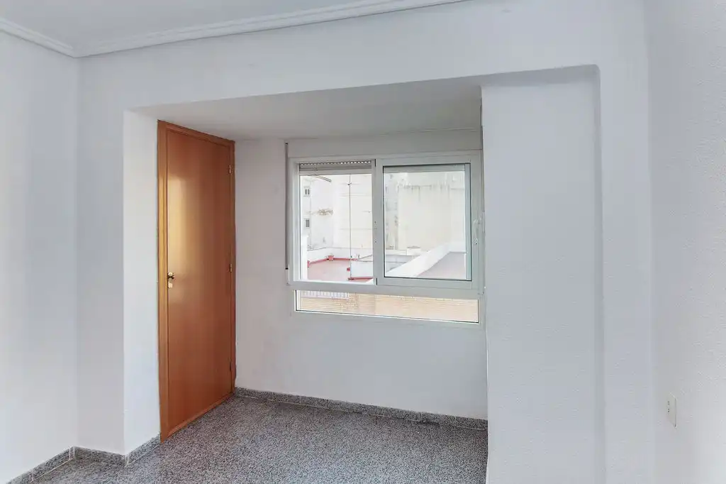Habitación de Piso en venta en Paterna con Balcón