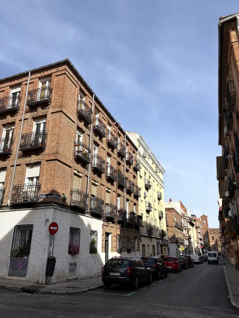 Vista exterior de Estudio en venta en Madrid