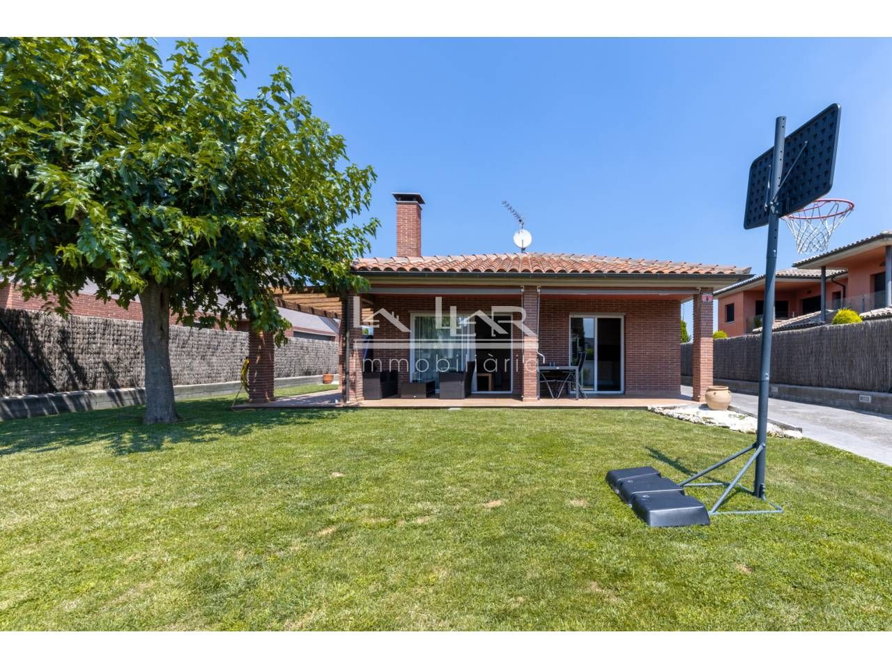 Garden of House or chalet for sale in Gurb  with Air Conditioner, Heating and Private garden