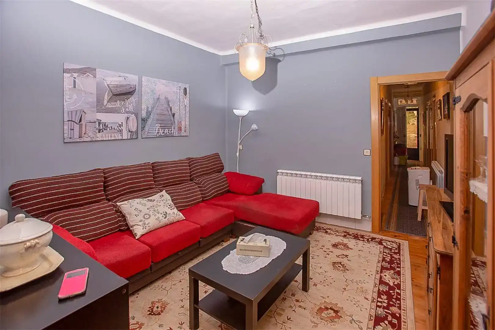 Sala d'estar de Casa adosada en venda en Berberana