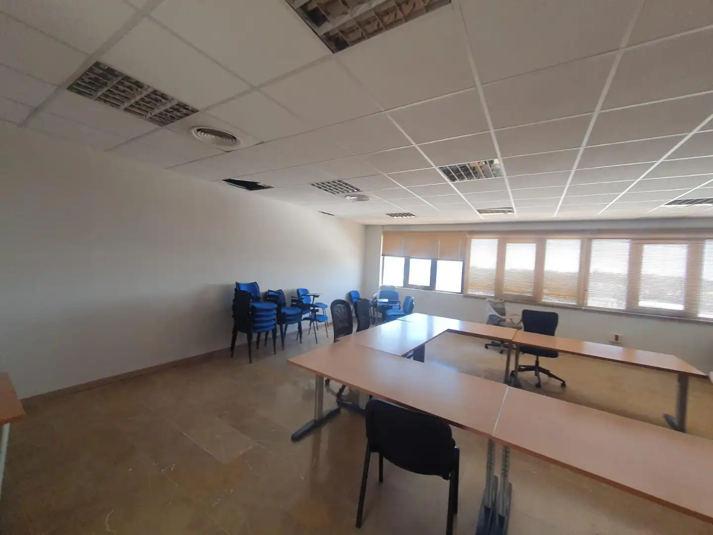 Oficina de alquiler en San Juan de Aznalfarache