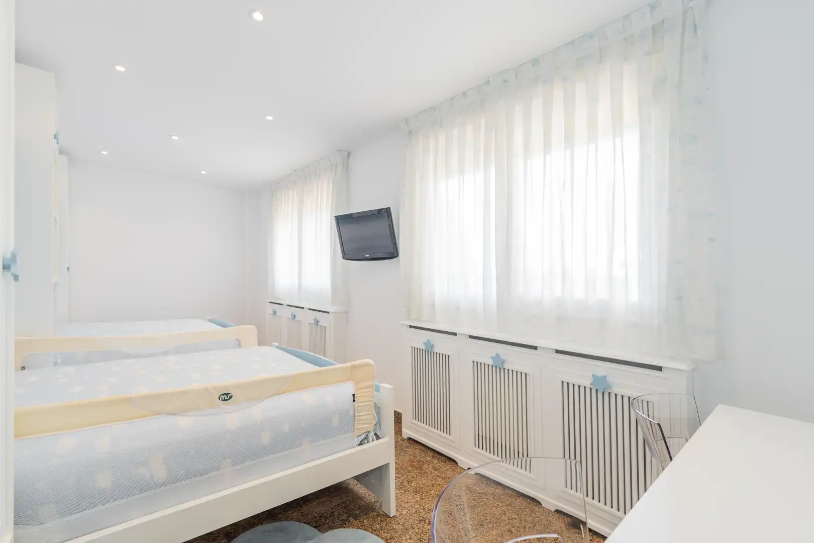 Bedroom of Houses for sale in San Sebastián de los Reyes  with Air Conditioner, Heating and Private garden