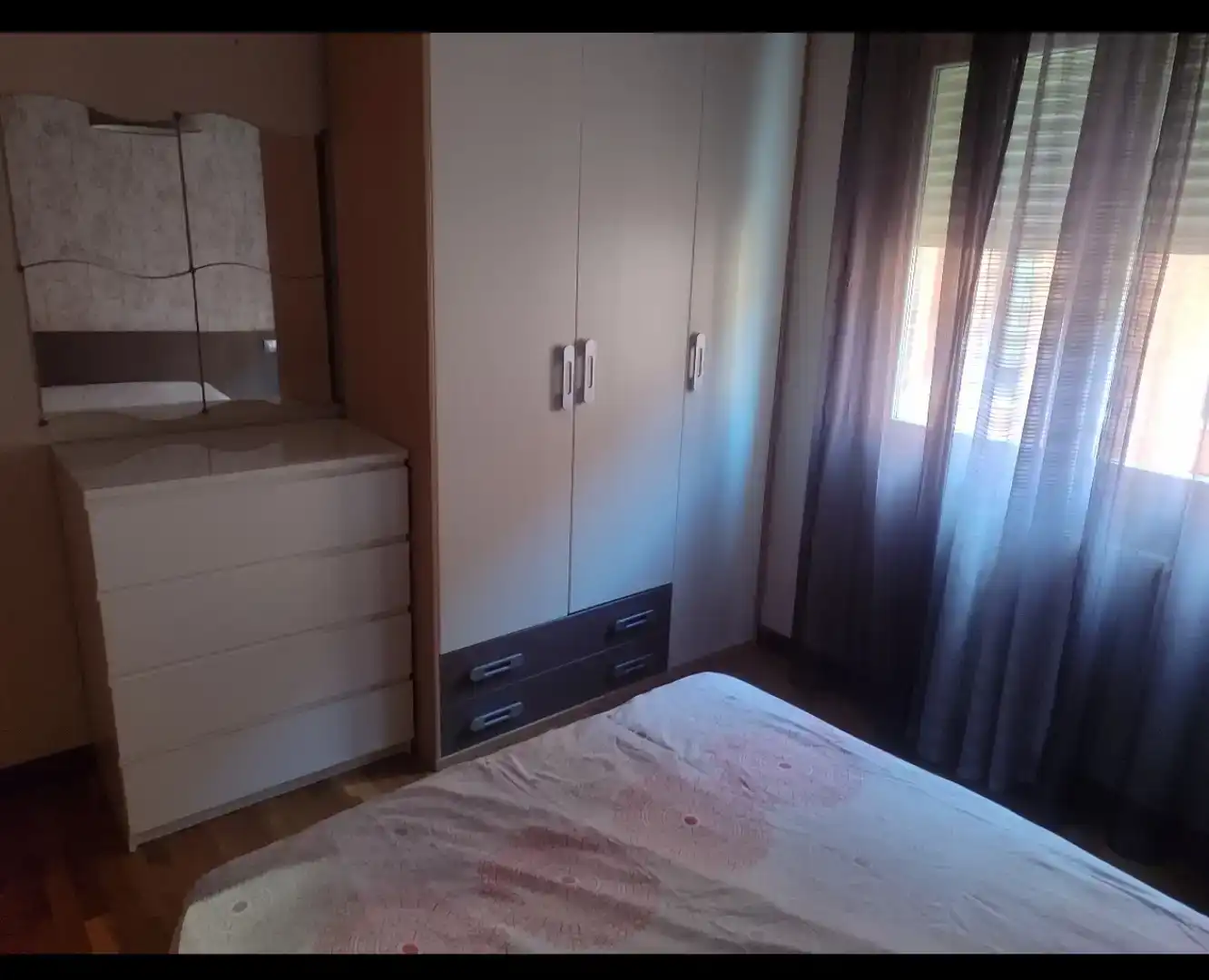 Schlafzimmer von Wohnungen zur Miete in Nájera mit Parkett, Möbliert und Ofen