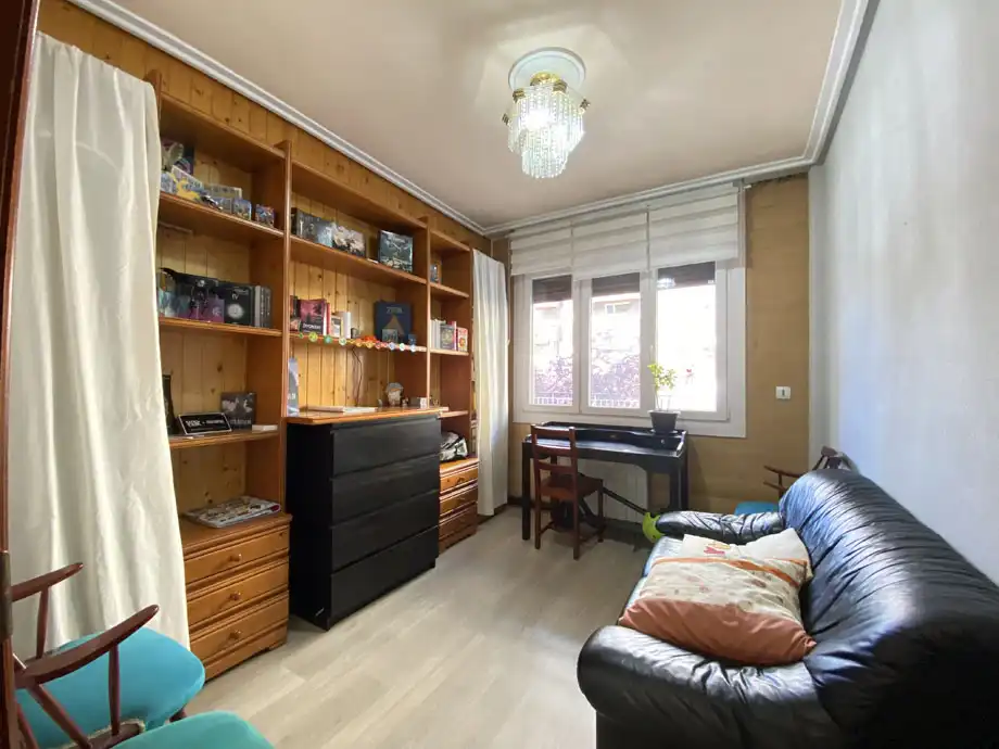 Bedroom of Flat for sale in Vitoria - Gasteiz  with Heating, Terrace and Storage room