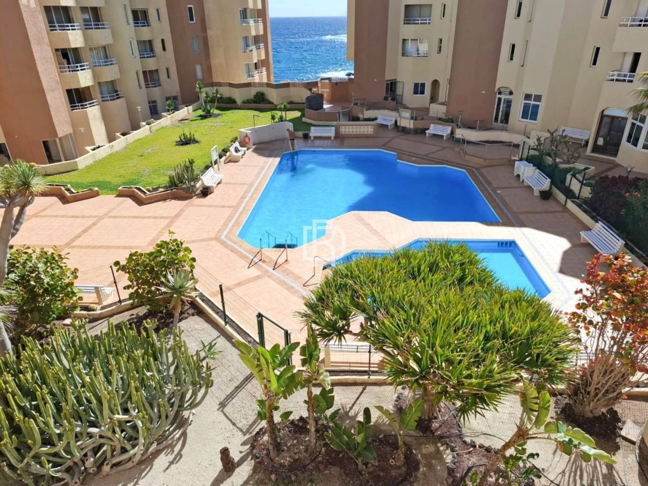 Piscina de Pis de lloguer en Los Silos amb Moblat, Balcó i Piscina comunitària