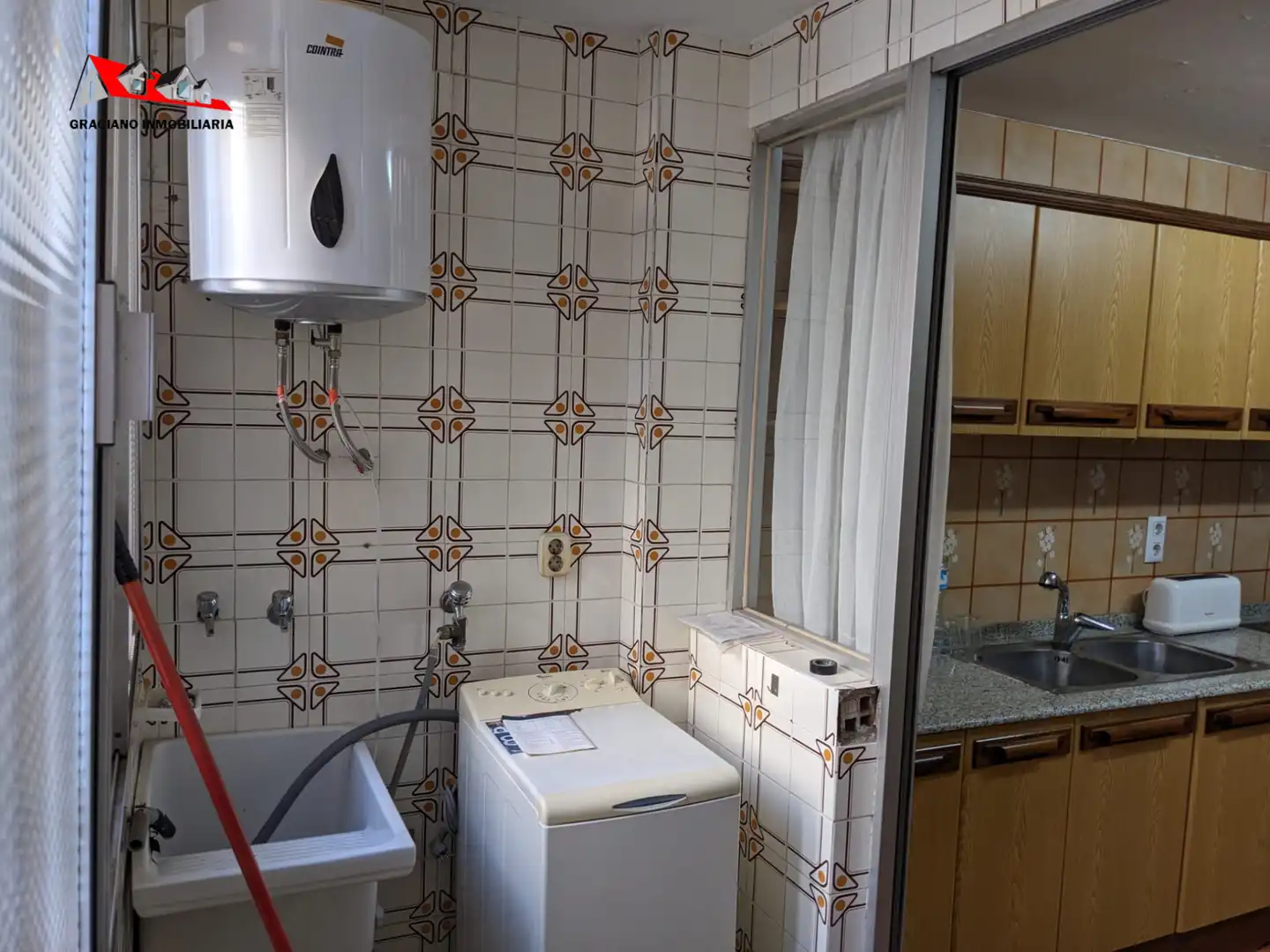 Bany de Pis en venda en Albacete amb Calefacció, Moblat i Balcó