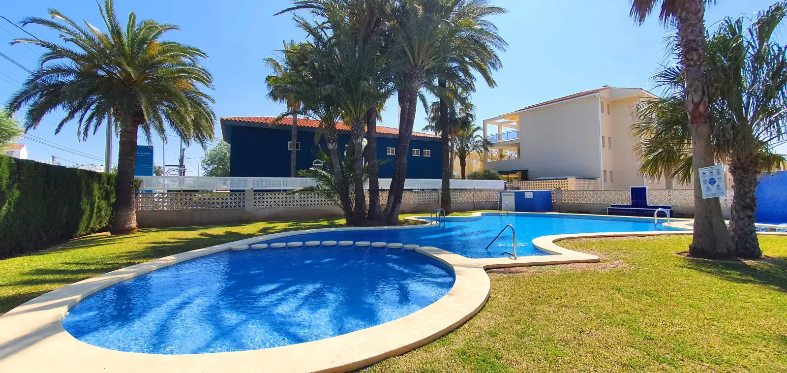 Piscina de Apartamento de alquiler en Dénia con Aire acondicionado, Calefacción y Terraza