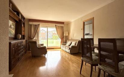Sala d'estar de Dúplex en venda en Terrassa amb Calefacció, Terrassa i Moblat