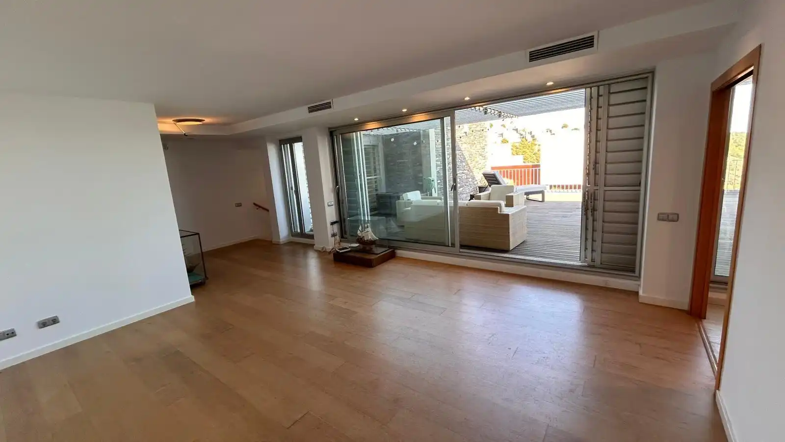 Living room of Duplexes for sale in Sant Pere de Ribes  with Air Conditioner, Heating and Private garden