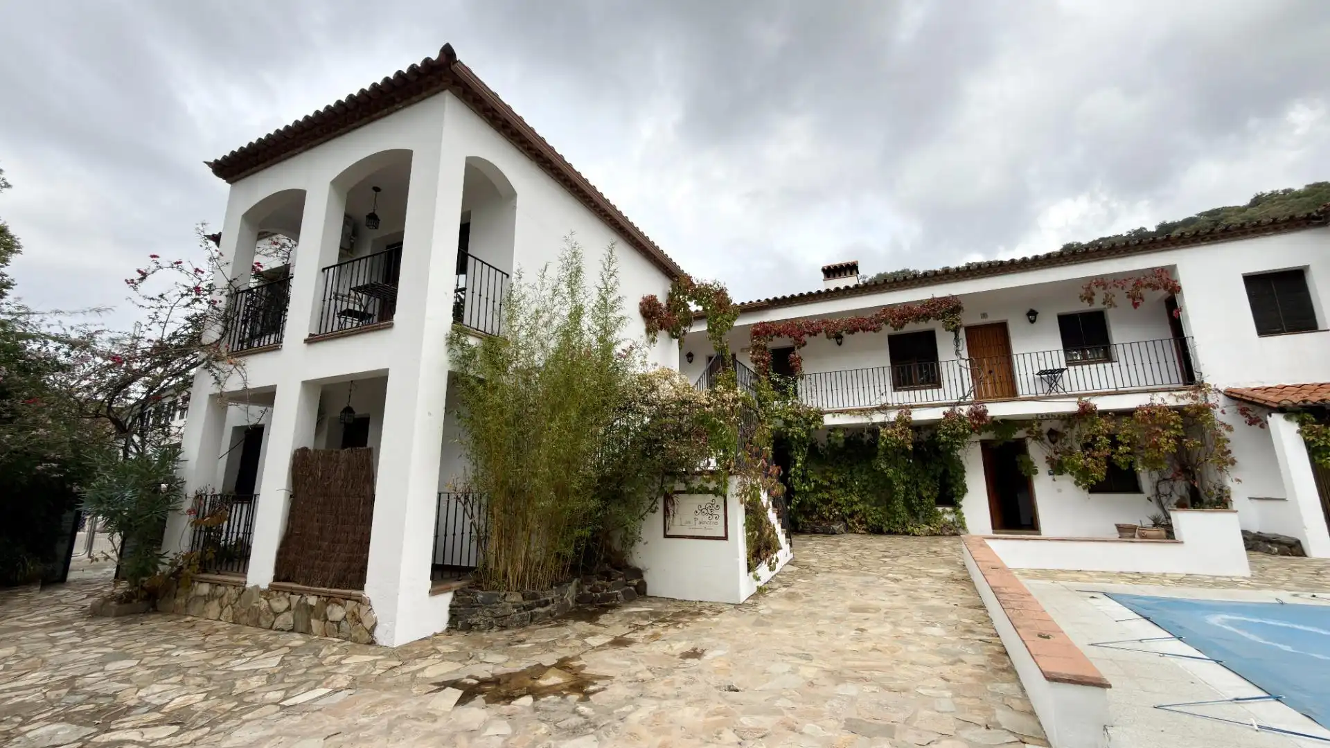 Außenansicht von Gebäude zum Verkauf in Almonaster la Real, Huelva