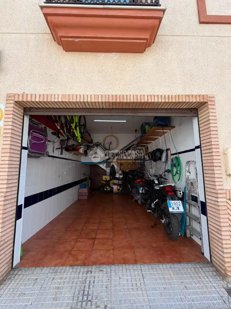 Casa adosada en venta en Isla Cristina Ciudad