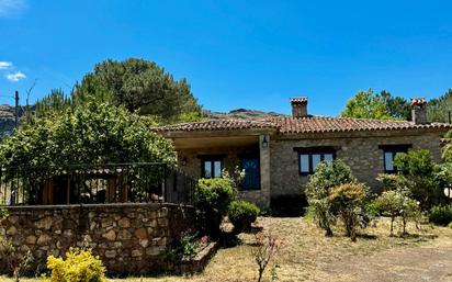 Vista exterior de Finca rústica en venda en Valencia de Alcántara amb Calefacció, Jardí privat i Terrassa