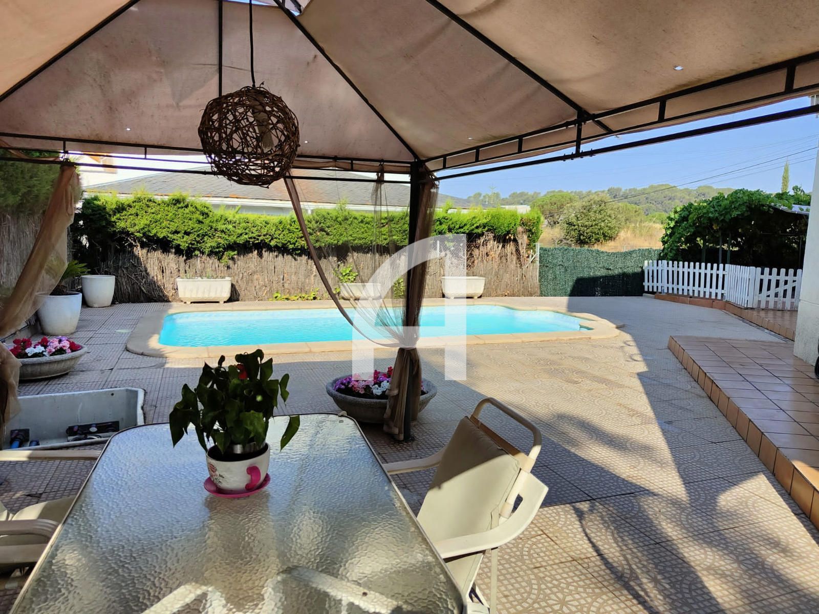 Terrassa de Casa o xalet en venda en Llinars del Vallès amb Calefacció, Piscina i Balcó