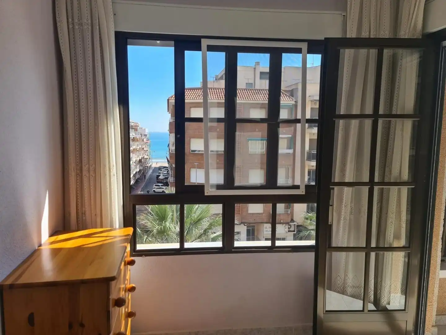 Habitación de Piso en venta en Guardamar del Segura con Aire acondicionado, Terraza y Piscina comunitaria
