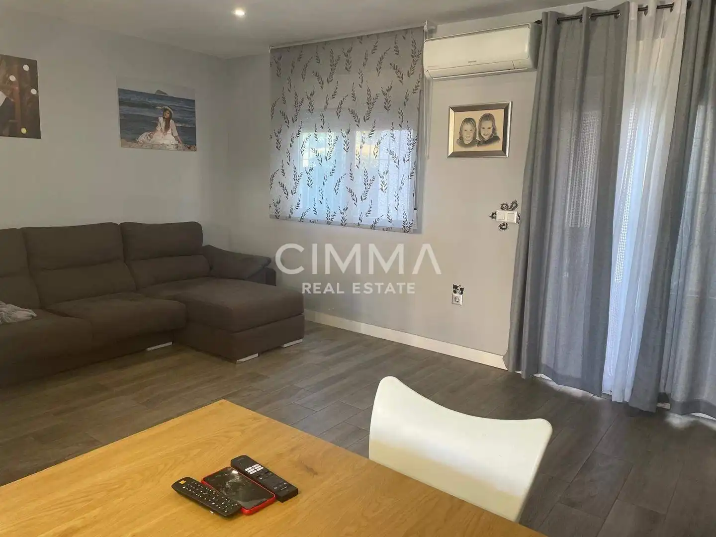 Sala d'estar de Casa o xalet en venda en Polop amb Aire condicionat i Traster