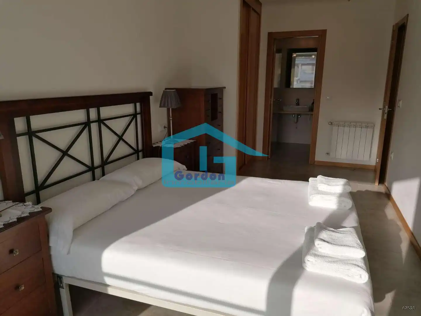 Bedroom of Flat for sale in Sanxenxo  with Air Conditioner, Heating and Terrace