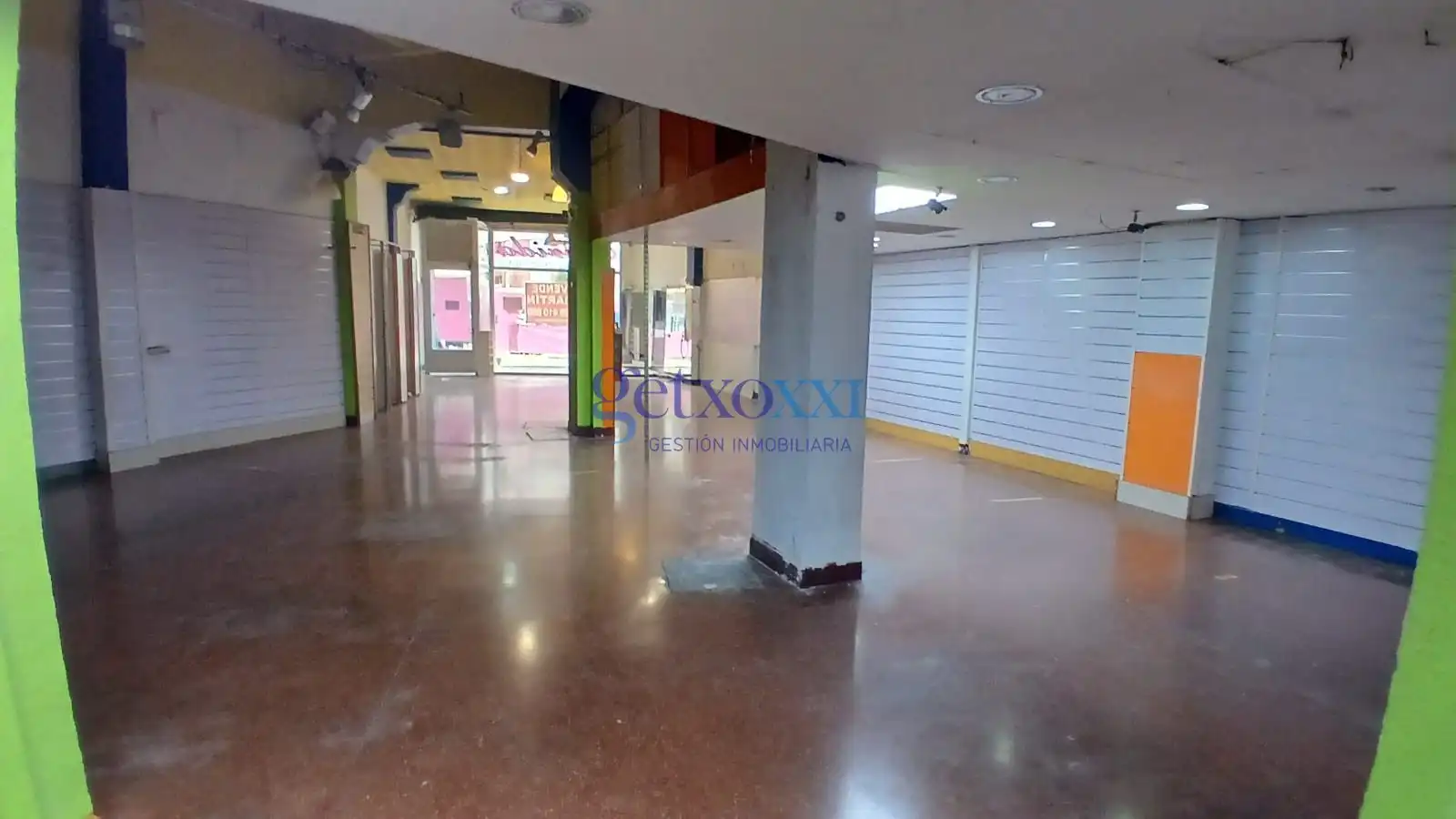 Local comercial en venda a Etxaniz Suhiltzailearen Plaza S/N, imagen 4