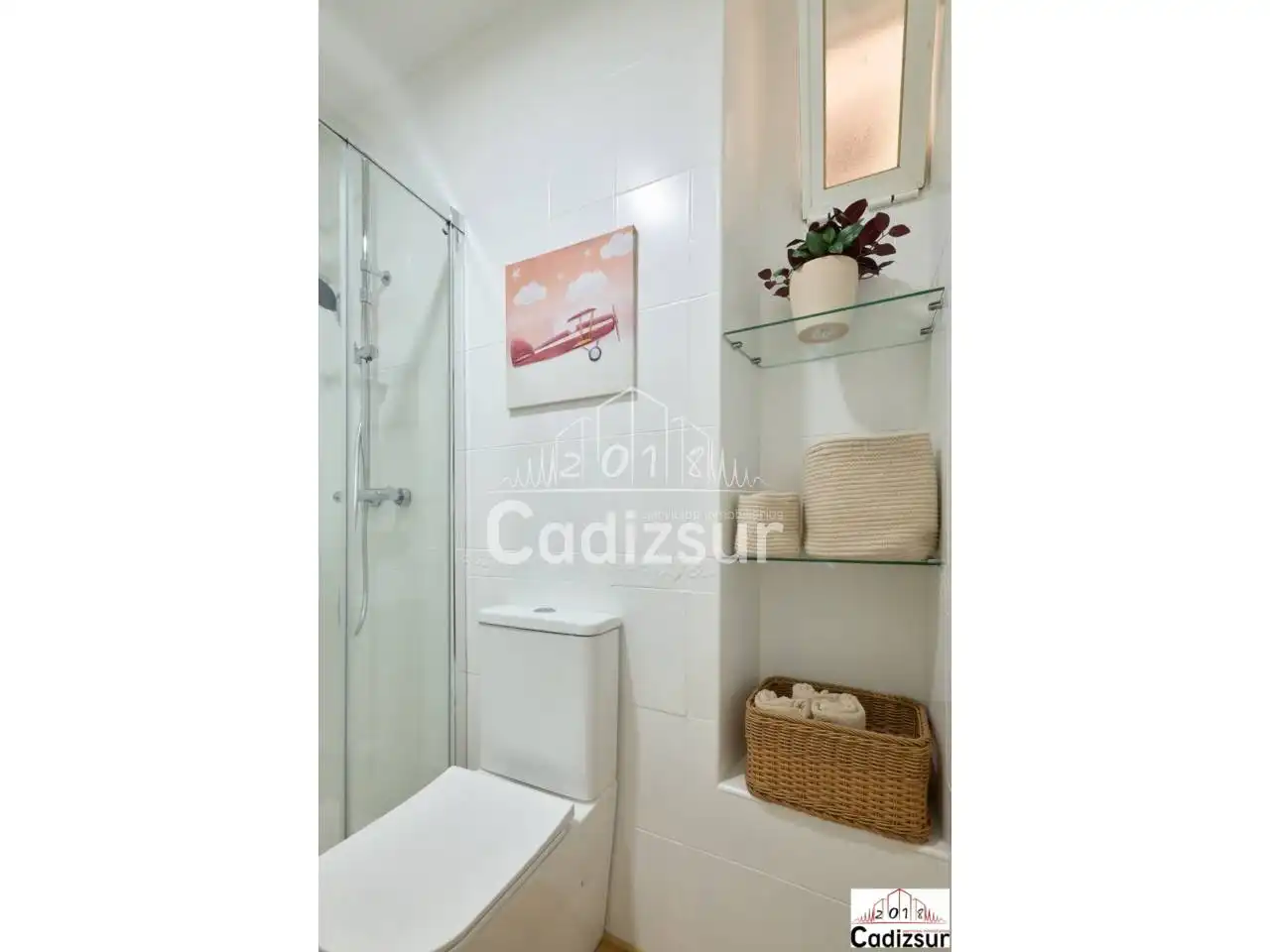 Baño de Piso en venta en Cádiz con Trastero y Amueblado