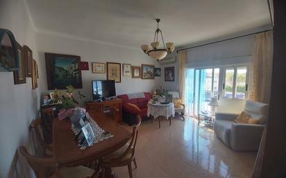 Sala d'estar de Pis en venda en Villena amb Balcó