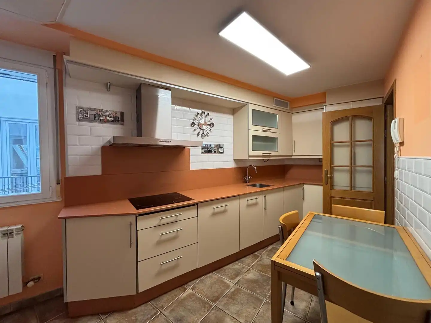 Cocina de Apartamento de alquiler en Zona Alta