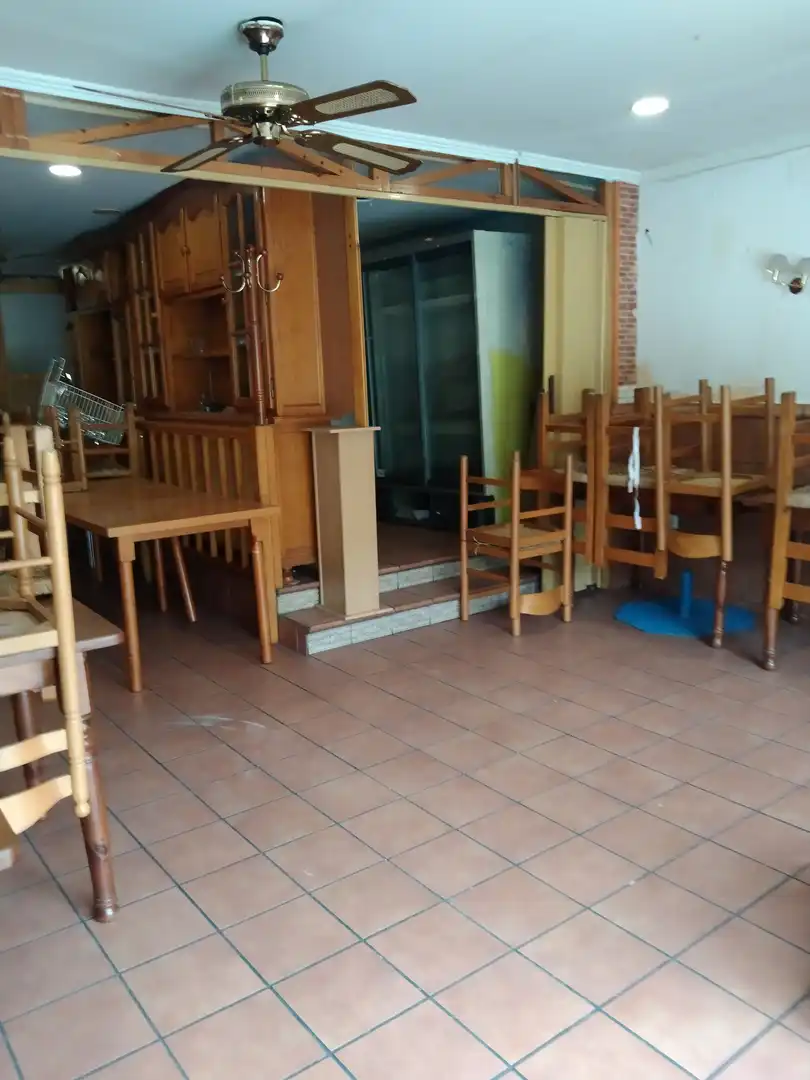 Business premises for sale in Plaça President Companys, imagen 25