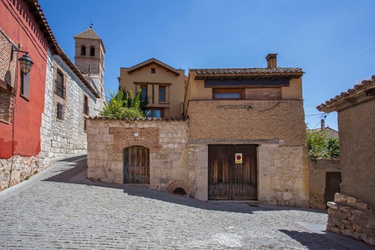 Vista exterior de Casa o xalet en venda en Simancas amb Calefacció i Terrassa