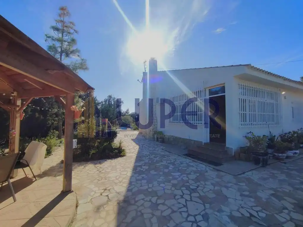 Exterior view of Houses for sale in San Vicente del Raspeig / Sant Vicent del Raspeig