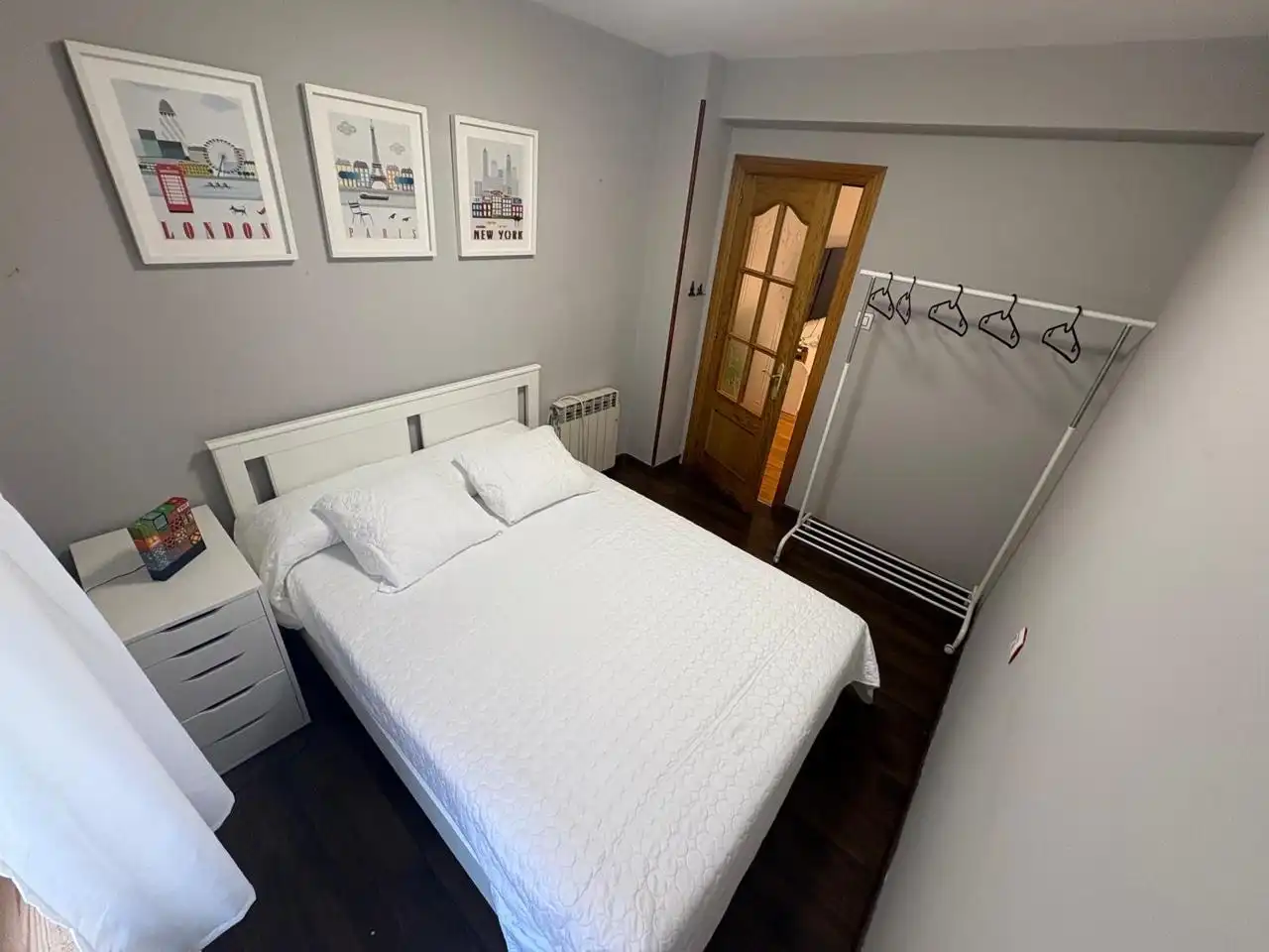 Habitación de Planta baja de alquiler en Gijón  con Calefacción, Terraza y Amueblado