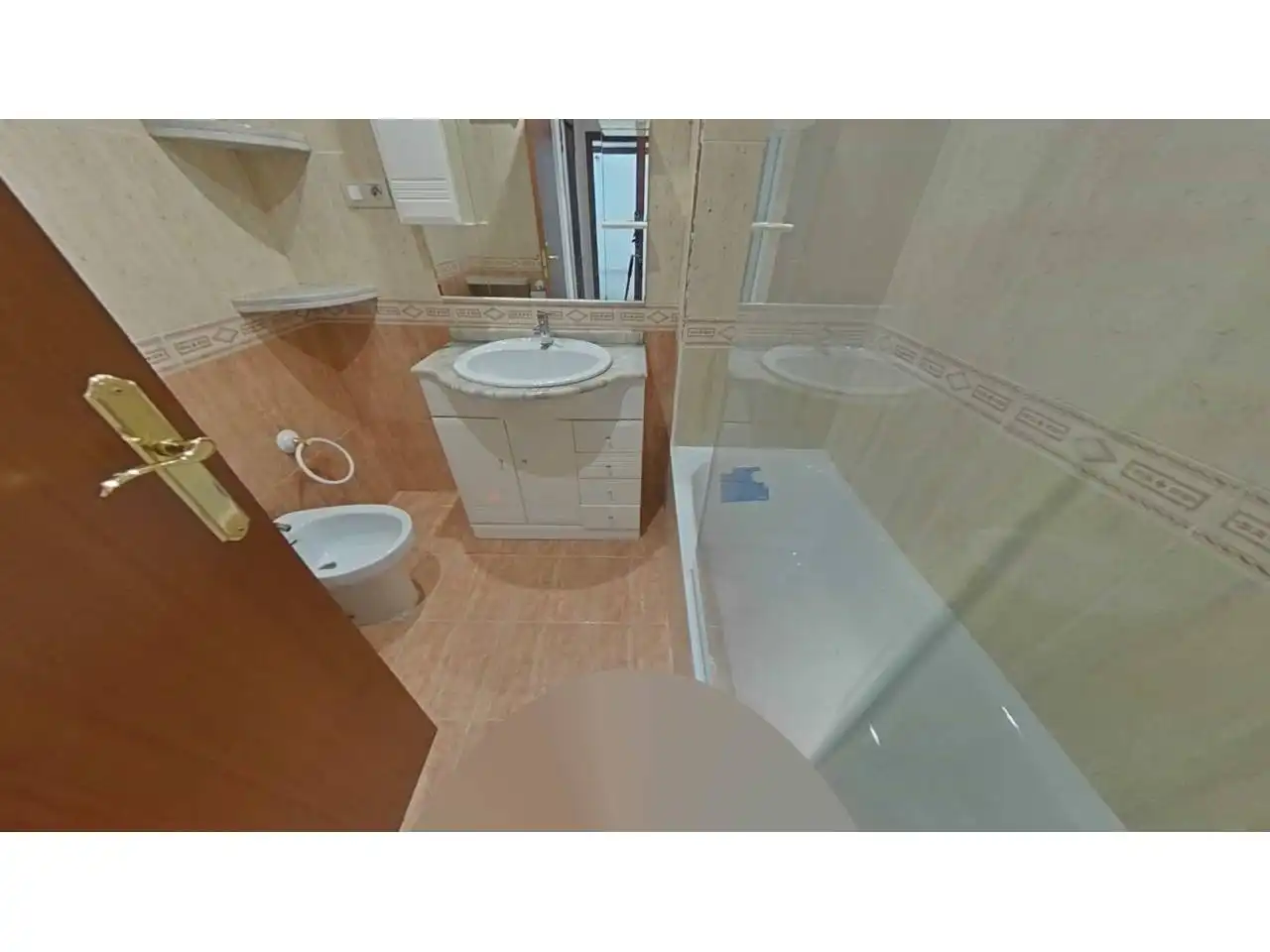 Bathroom of Flat for sale in Terrassa  with Heating