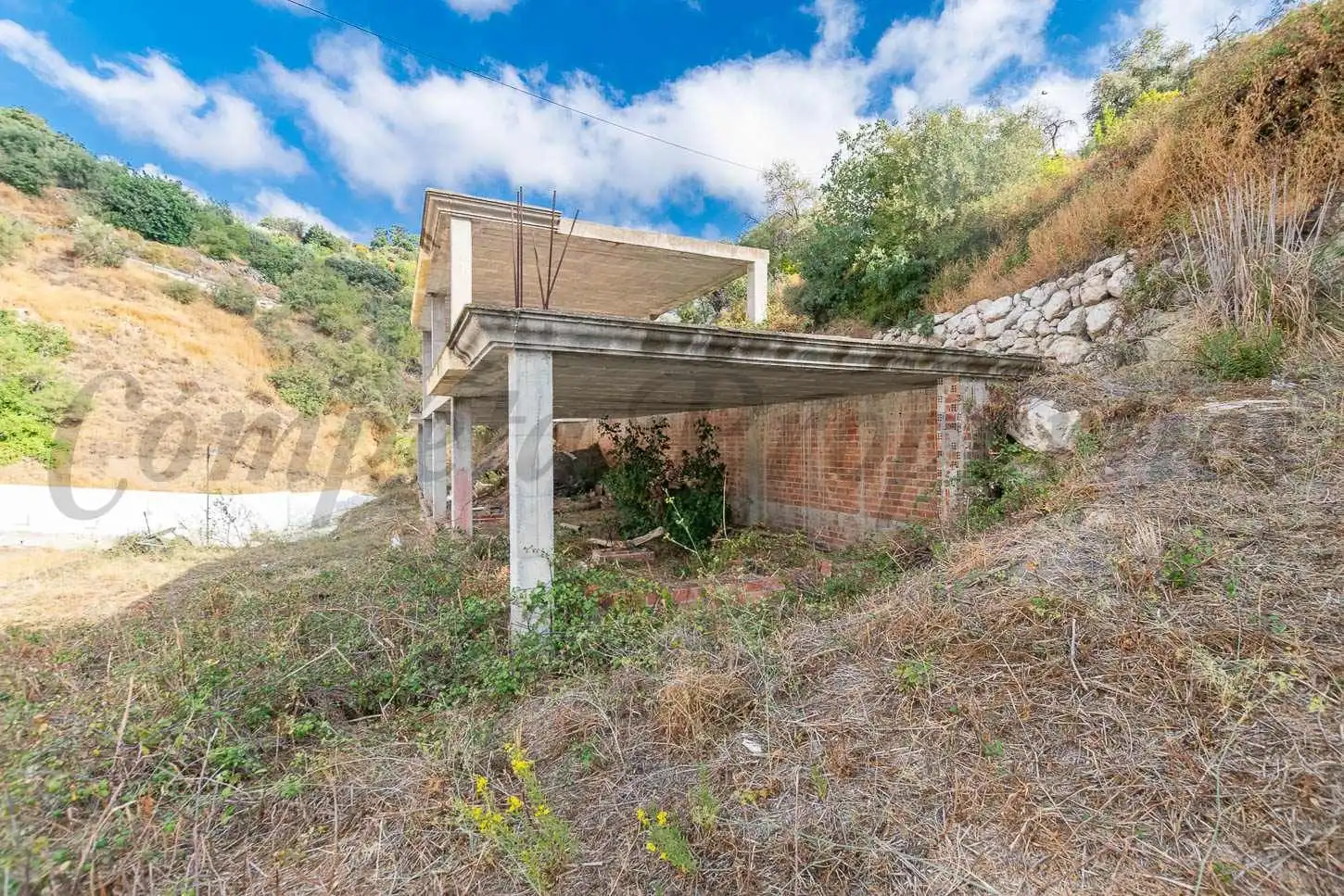 Casa o xalet en venda en Salares amb Jardí privat