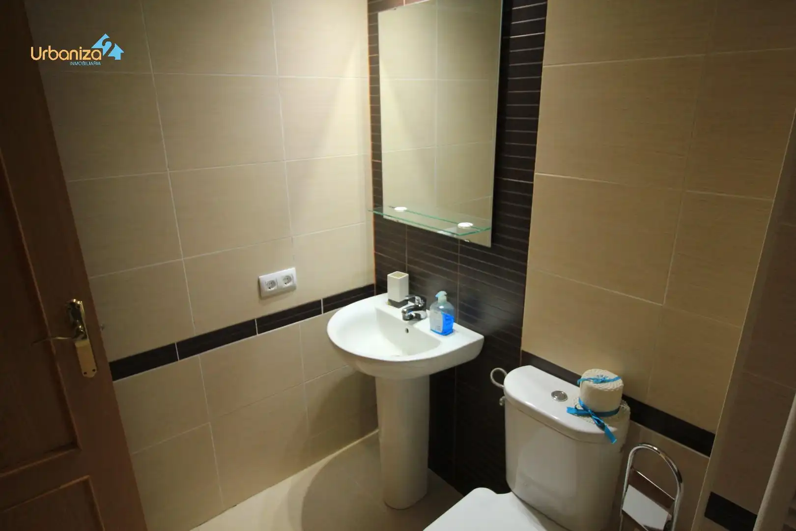 Flat with lift for sale in Calle HIERBABUENA LA, imagen 23