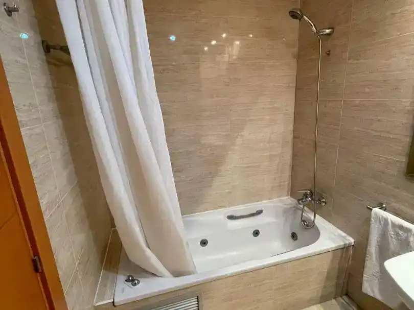 Baño de Piso en venta en Cuarte de Huerva con Aire acondicionado y Piscina