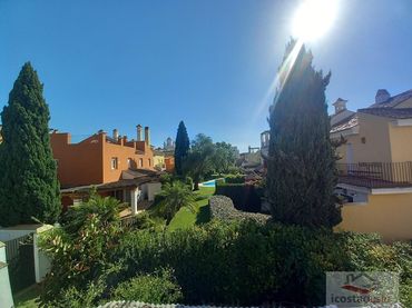 Villa con piscina in vendita a Puerto-rota