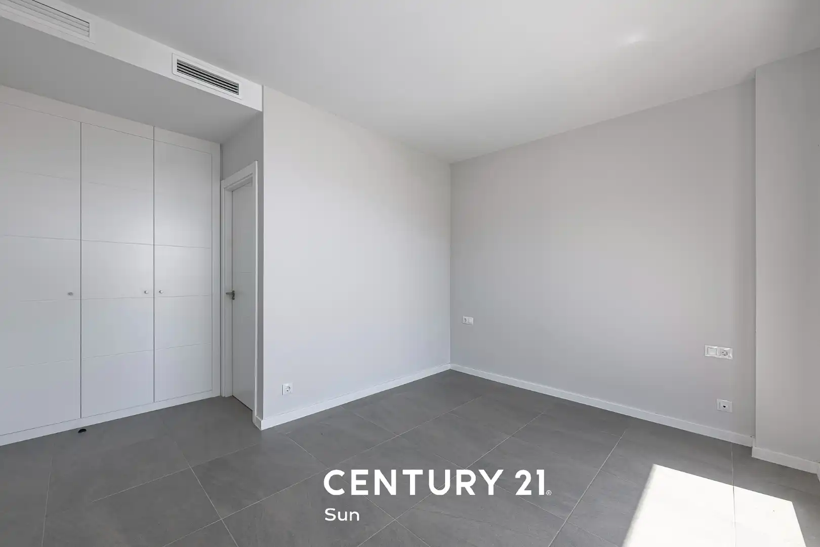Habitación de Casa adosada en venta en Mijas con Aire acondicionado, Calefacción y Jardín privado