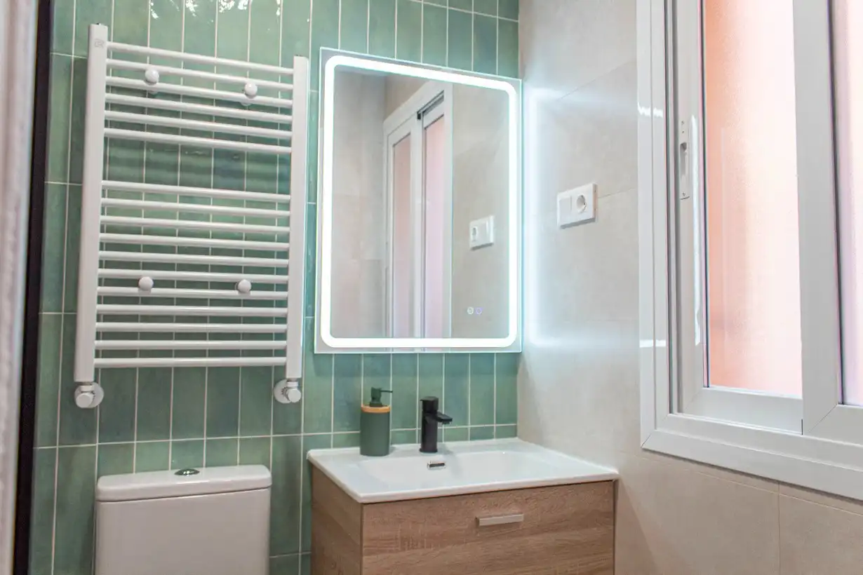 Baño de Piso en venta en Madrid con Aire acondicionado, Calefacción y Amueblado