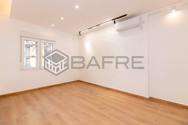 Piso en Venta en Paseo de Extremadura en Puerta del Ángel