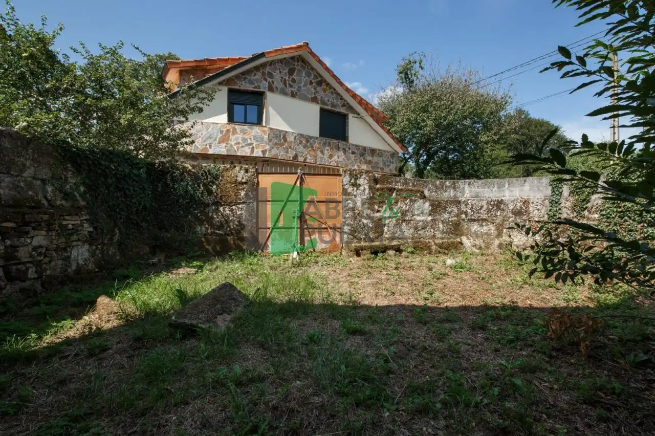 Casa amb terrassa en venda a Amoeiro, imagen 9