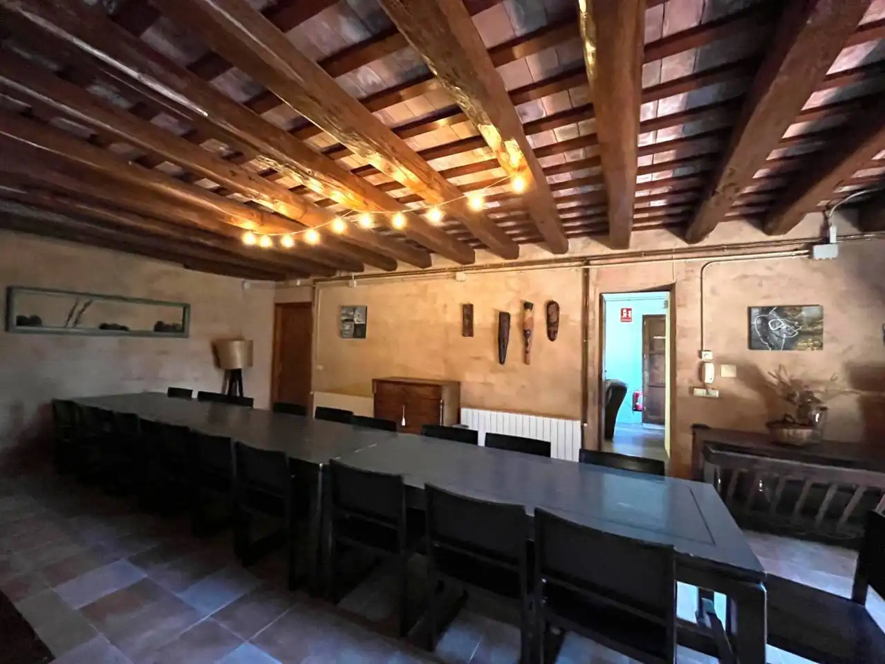 Comedor de Finca rústica de alquiler en Aiguaviva con Calefacción, Jardín privado y Terraza