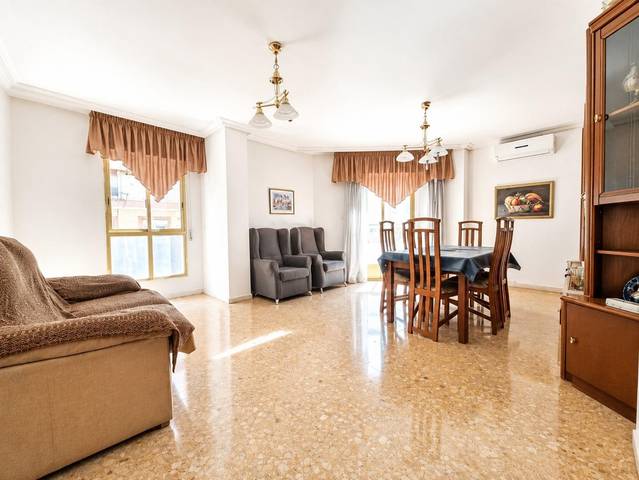 Piso en Venta en Crevillent