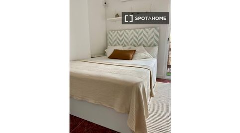 Photo 2 of Room in Barrio de Benicalap, Valencia Capital