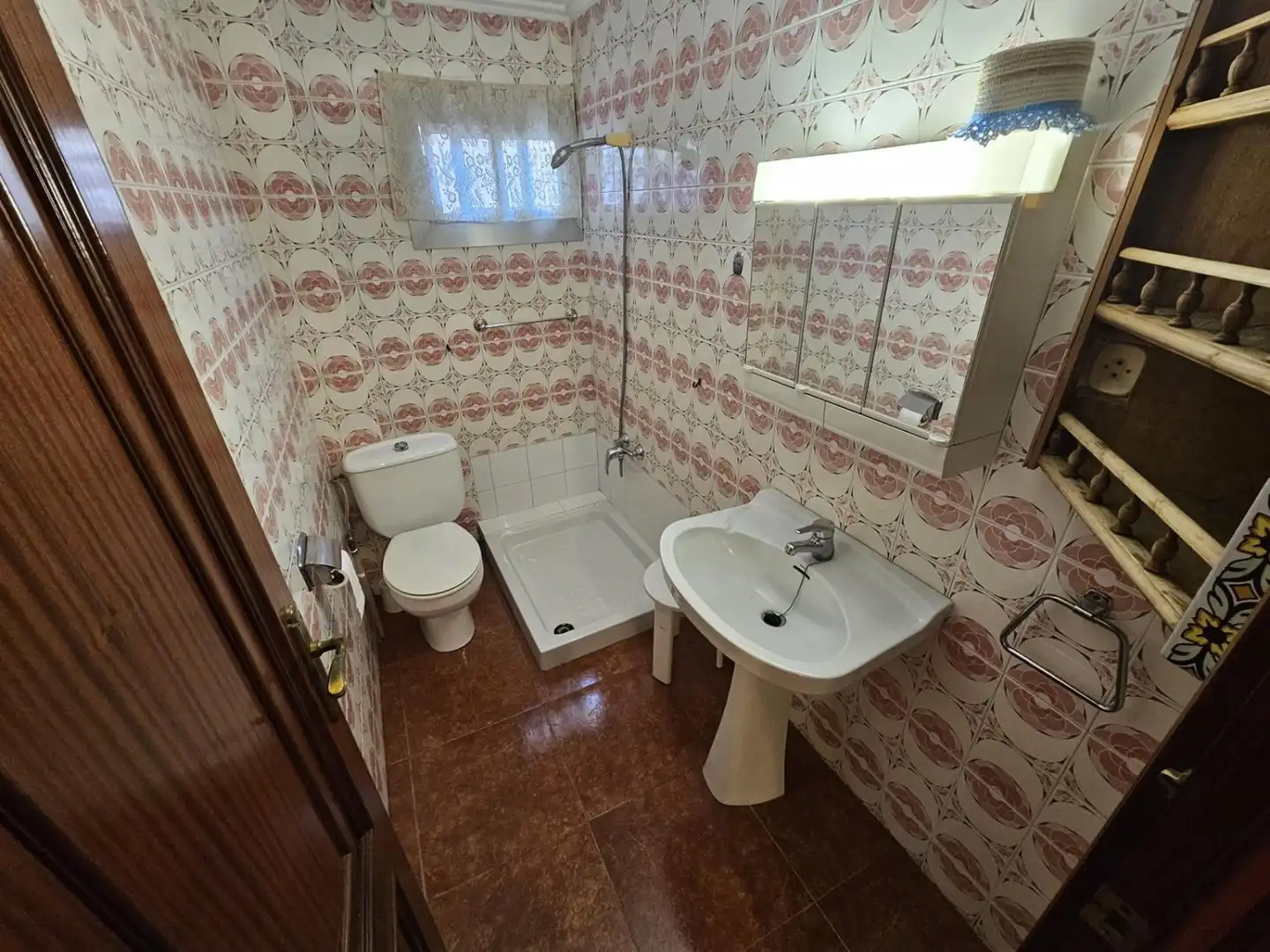 Bathroom of Flat for rent in Castellón de la Plana / Castelló de la Plana  with Air Conditioner and Furnished