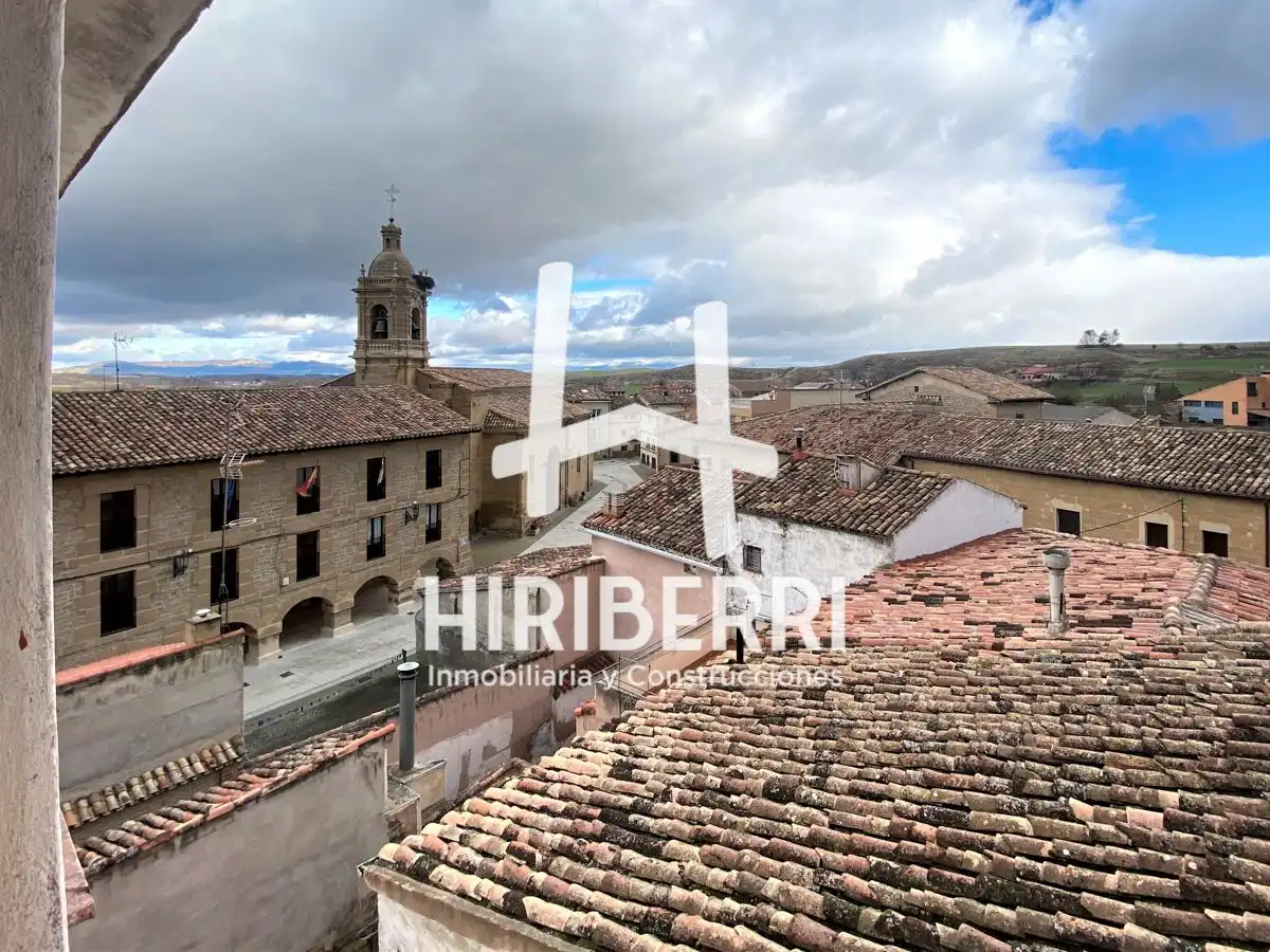 Vista exterior de Ático en venta en Herramélluri con Trastero y Amueblado