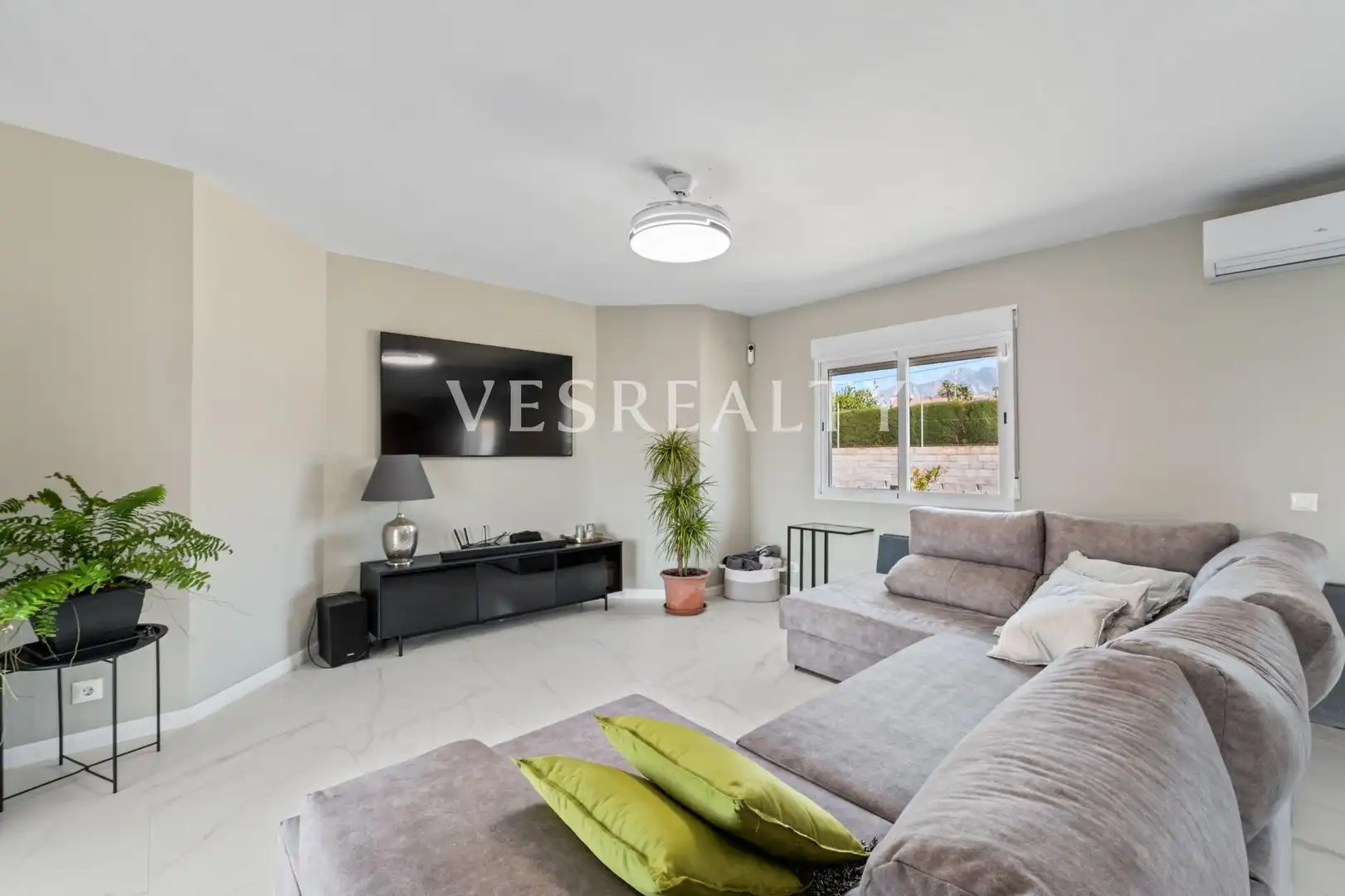 Vista exterior de Casa o chalet en venta en Busot con Aire acondicionado, Calefacción y Terraza