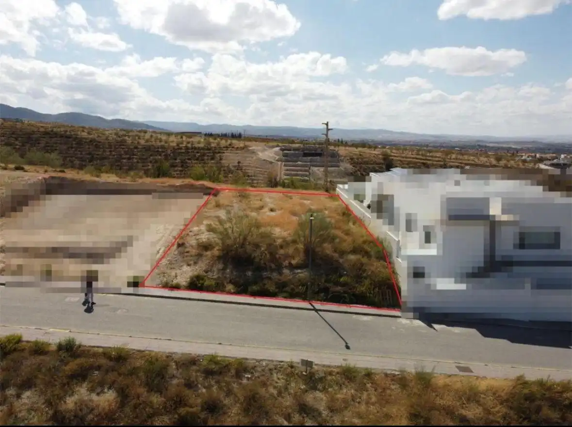 Residential land for sale in Calle Río Guadalfeo 320