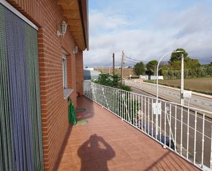 Exterior view of House or chalet for sale in Villaluenga de la Sagra  with Air Conditioner, Heating and Terrace