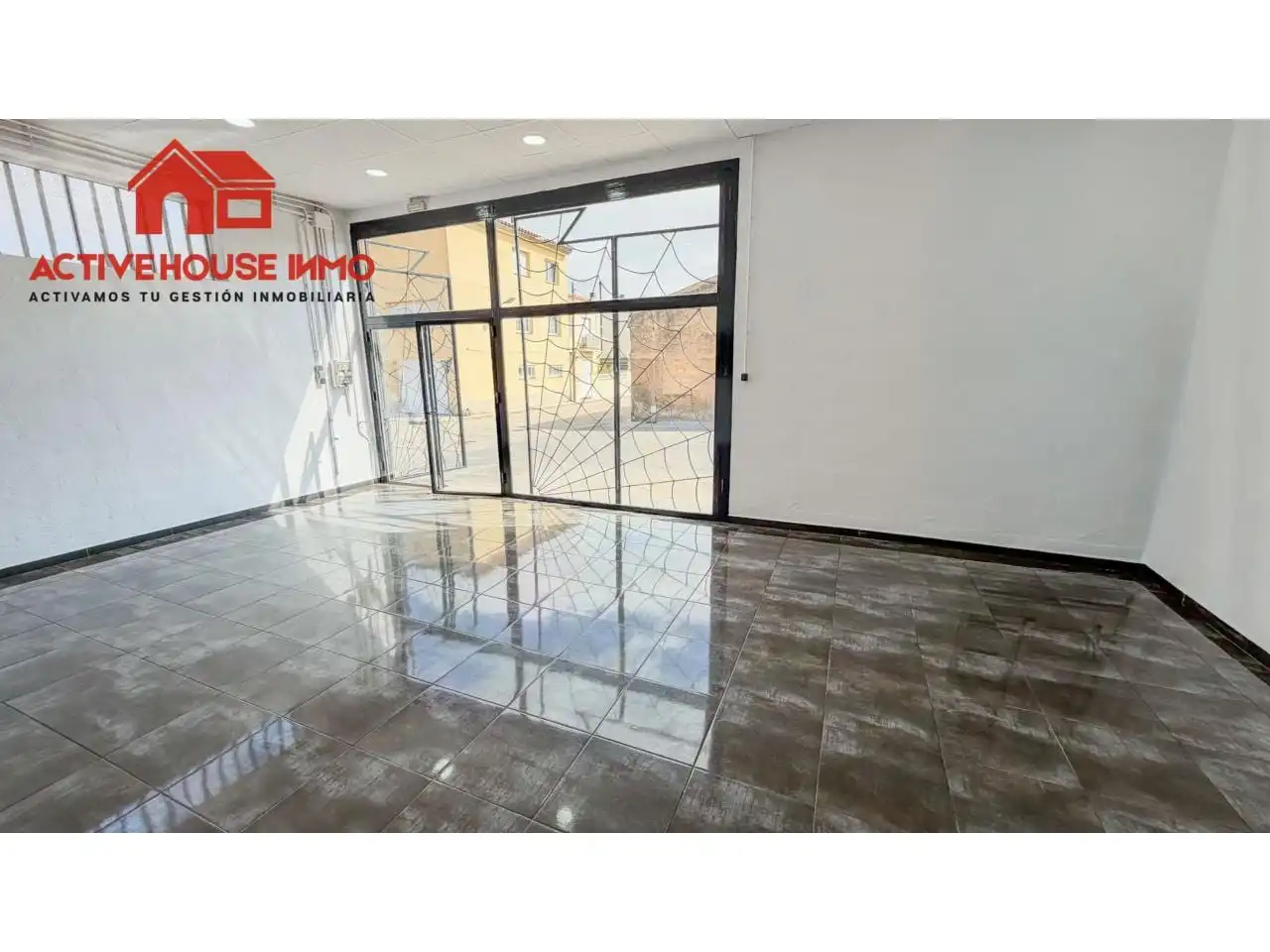 Local comercial en alquiler en Calle Mossèn Joan Baptista Sales, imagen 3
