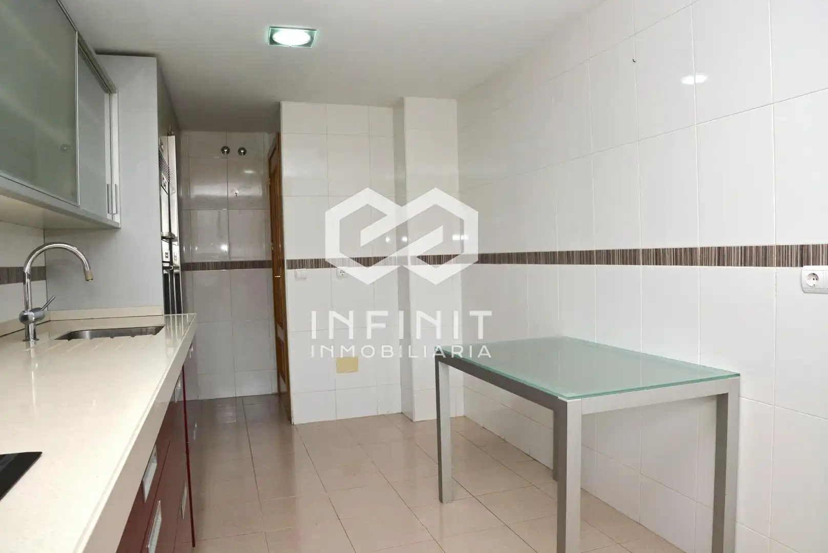 Cocina de Piso en venta en Guadalajara con Calefacción, Terraza y Trastero